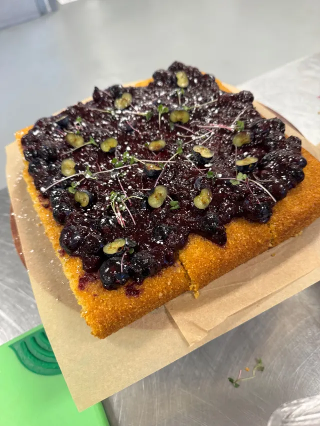 Blueberry dessert bar